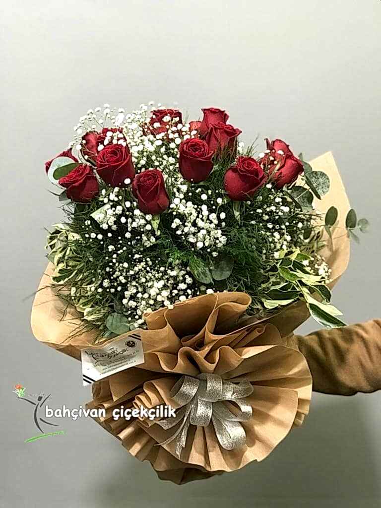 15 Adet K�rm�z� G�l Buketi