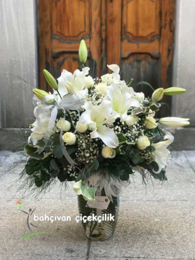 Beyaz G�ller ve Lilyumlar